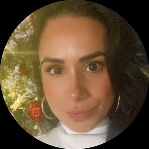 Meet your Posher, Ana